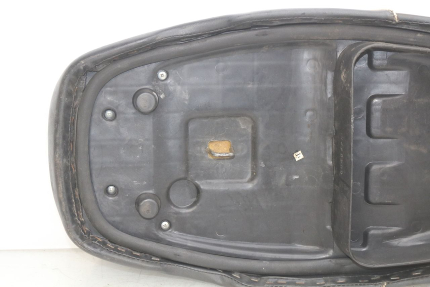 photo de ASIENTO TNT MOTOR OTTO 2T 50 (2012 - 2018) - Estado de la superficie y material