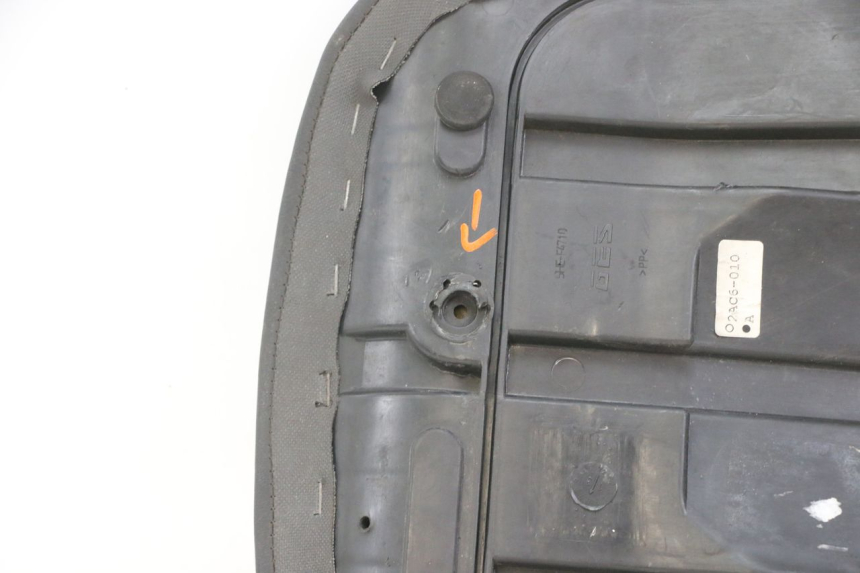 photo de ASIENTO MBK OVETTO 4T 50 (2008 - 2016) - Estado de la superficie y material