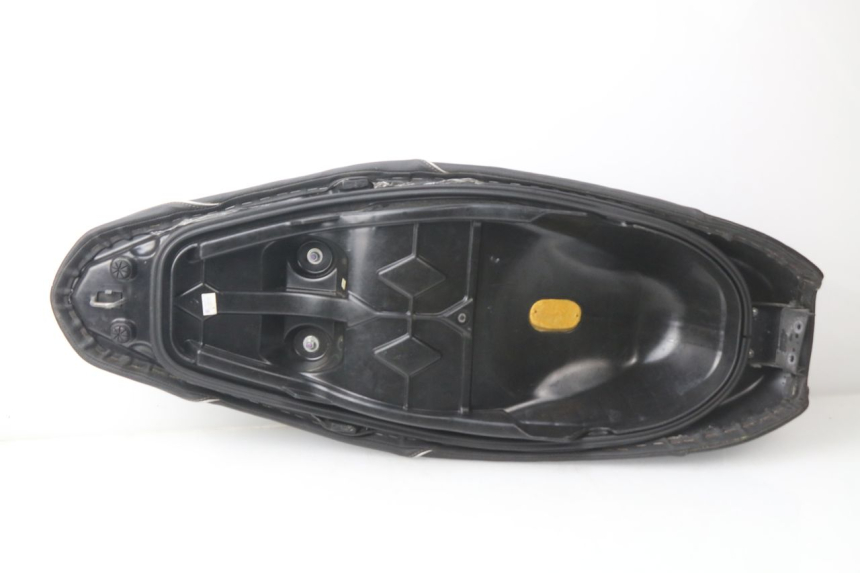 photo de ASIENTO HONDA PCX (JF47) 125 (2012 - 2013) - Zoom sobre los componentes