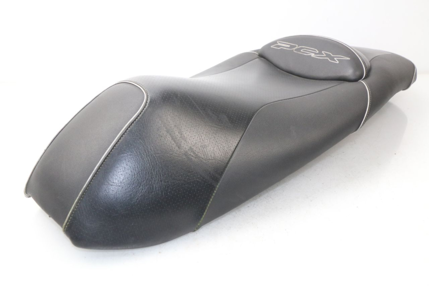 photo de ASIENTO HONDA PCX (JF47) 125 (2012 - 2013) - Primer plano técnico