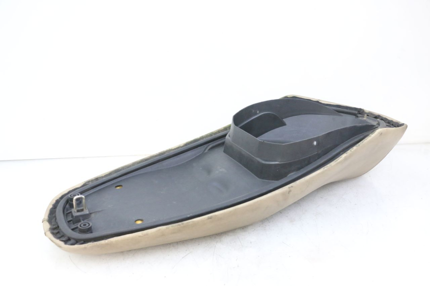 photo de ASIENTO PEUGEOT BELVILLE 125 (2017 - 2021) - Otra vista del artículo