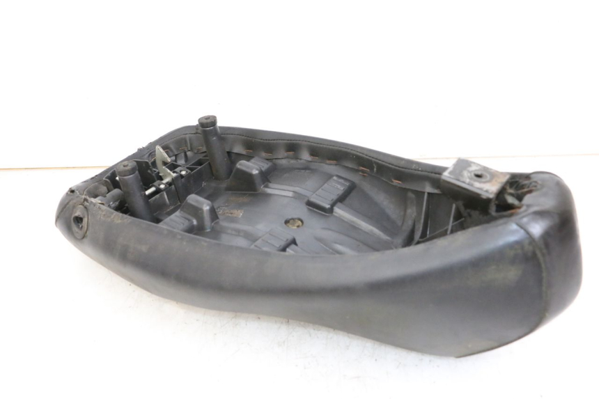 photo de ASIENTO PEUGEOT LUDIX 50 (2008 - 2017) - Primer plano técnico