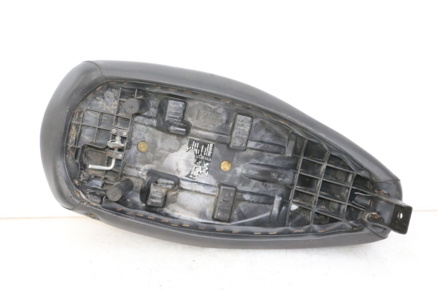 photo de ASIENTO PEUGEOT LUDIX 50 (2005 - 2007) - Características distintivas