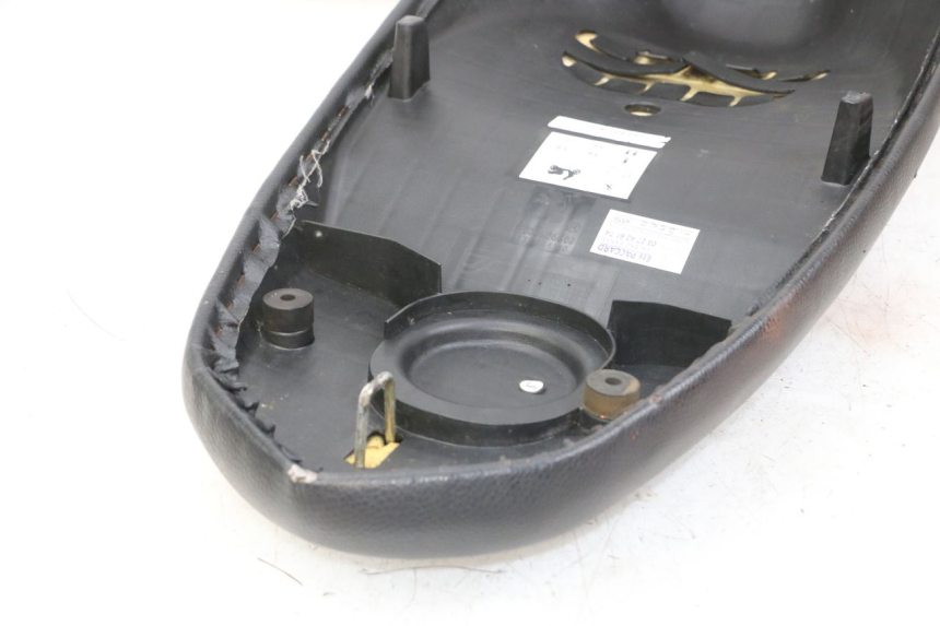 photo de ASIENTO PEUGEOT STREETZONE 4T 50 (2018 - 2023) - Marcados y referencias originales