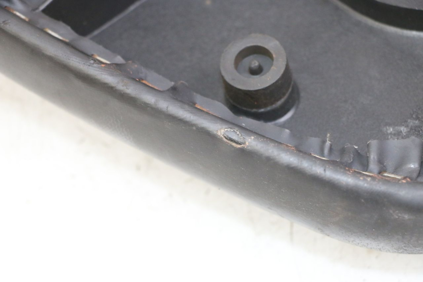 photo de ASIENTO PEUGEOT STREETZONE I 2T 50 (2018 - 2020) - Estado de la superficie y material