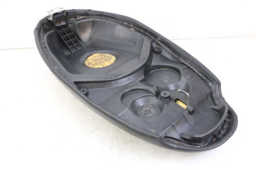 photo de ASIENTO PEUGEOT TKR TREKKER FURIOUS 50 (2005 - 2014) - Otra perspectiva