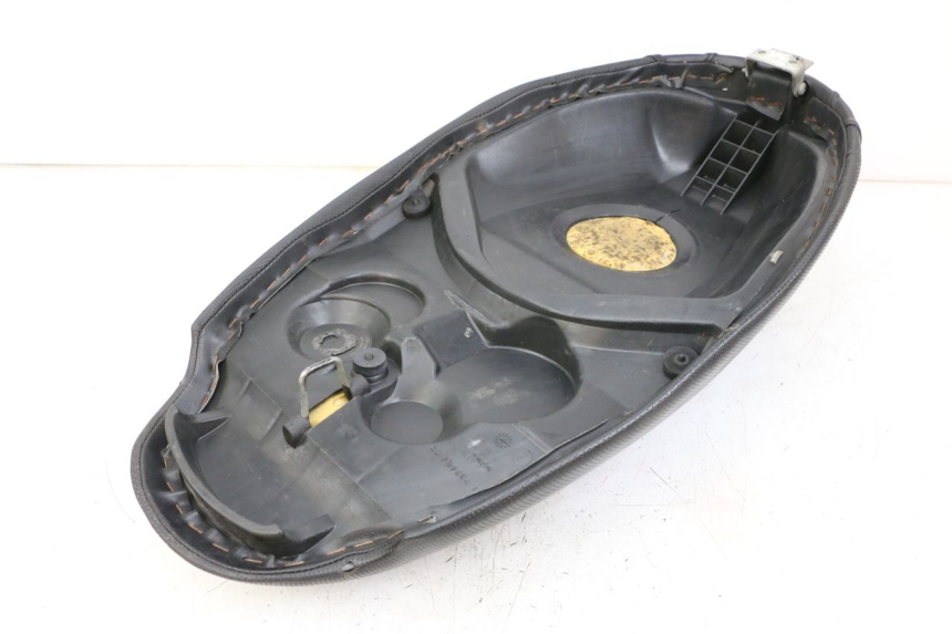 photo de ASIENTO PEUGEOT TKR TREKKER FURIOUS 50 (2005 - 2014) - Primer plano técnico