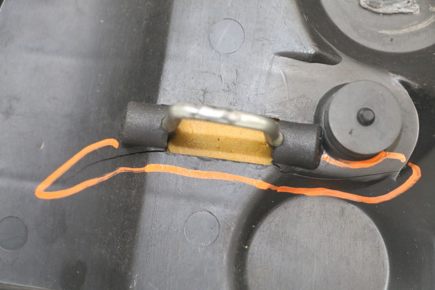 photo de ASIENTO PEUGEOT TREKKER TKR 50 (2005 - 2014) - Zoom sobre los componentes