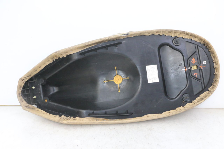 photo de ASIENTO PEUGEOT VIVACITY 125 (2010 - 2017) - Inspección visual detallada