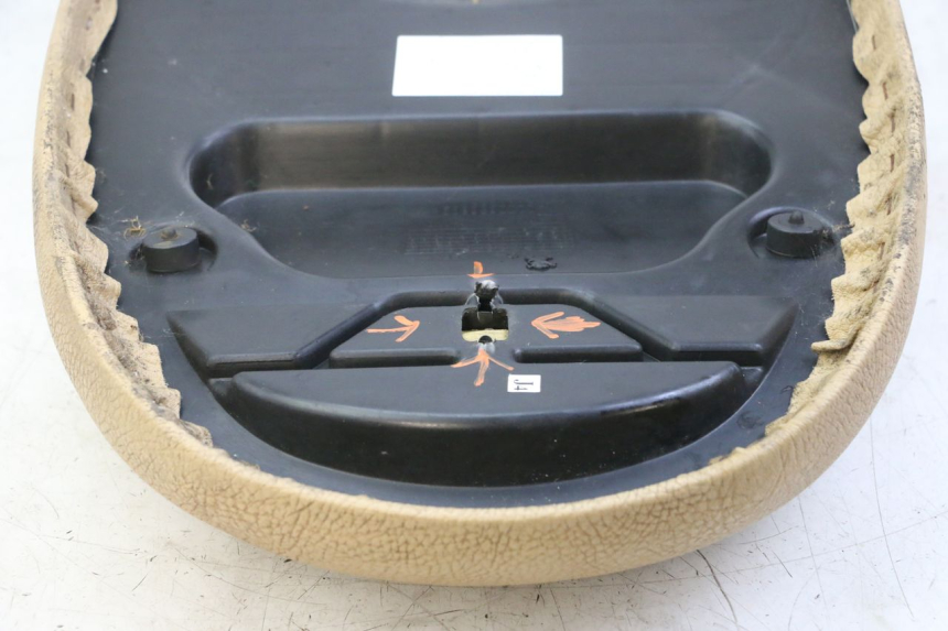 photo de ASIENTO PEUGEOT VIVACITY 125 (2010 - 2017) - Estado de la superficie y material