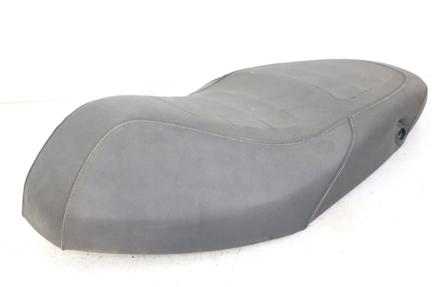 photo de ASIENTO PIAGGIO NEW TYPHOON 50 (2010 - 2017) - Detalle de la pieza