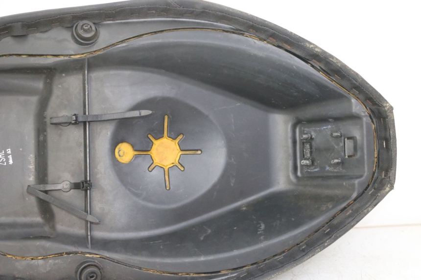 photo de ASIENTO PIAGGIO NEW TYPHOON 50 (2010 - 2017) - Foto de producto adicional