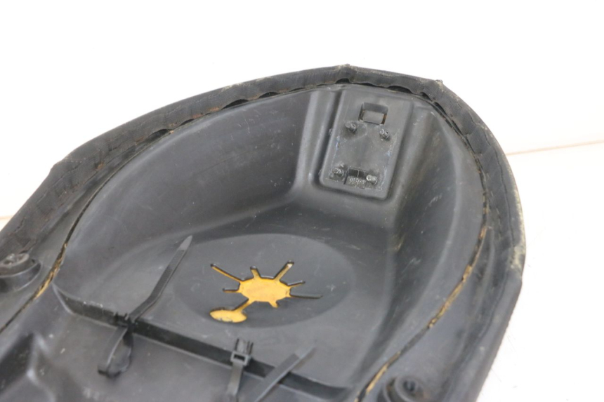 photo de ASIENTO PIAGGIO NEW TYPHOON 50 (2010 - 2017) - Marcados y referencias originales