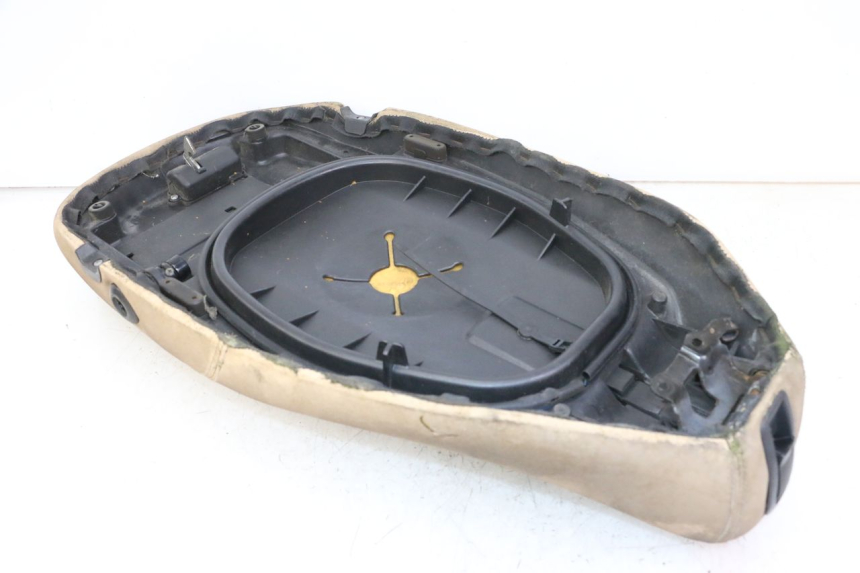 photo de ASIENTO PIAGGIO VESPA LX 150 (2005 - 2013) - Detalle de la pieza