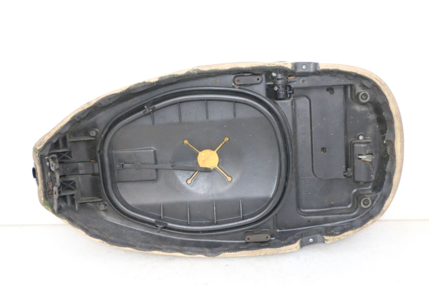photo de ASIENTO PIAGGIO VESPA LX 150 (2005 - 2013) - Estado de la superficie y material