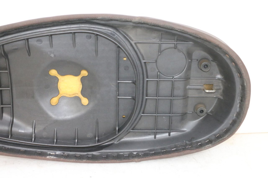 photo de ASIENTO EFUN PUSA 1 - Detalles de los puntos de fijación