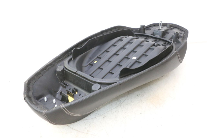 photo de ASIENTO JM MOTORS R-MAX TECH 50 (2024 - 2026) - Zoom estado de uso