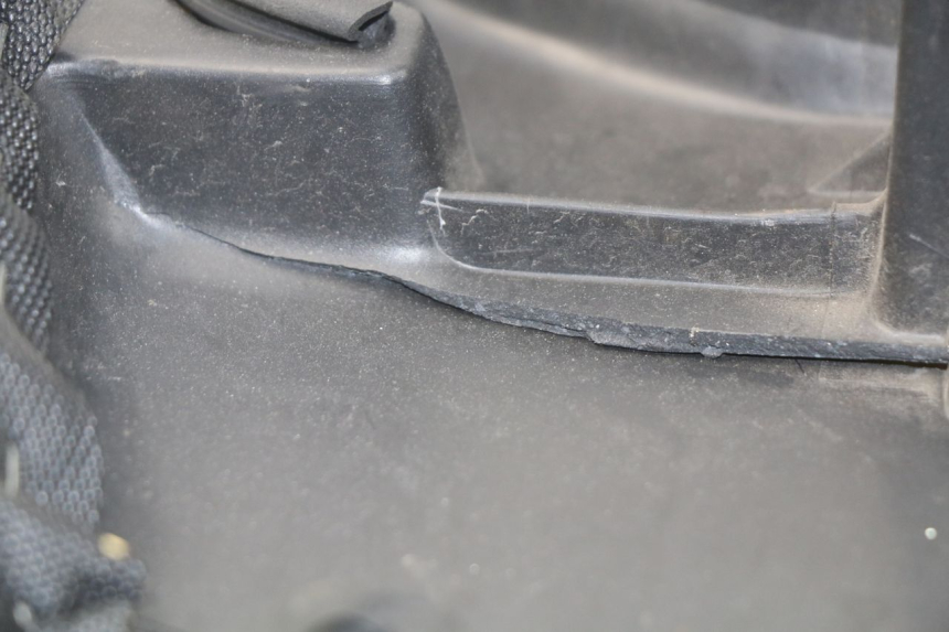 photo de ASIENTO RIDE RACE 2T 50 (2012 - 2017) - Detalles de los puntos de fijación