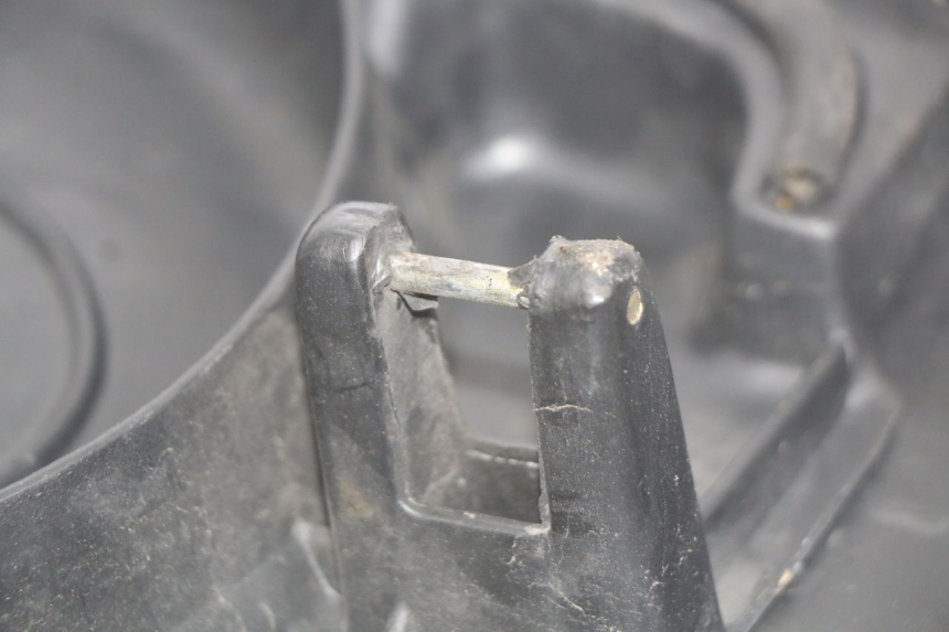 photo de ASIENTO RIDE RACE 2T 50 (2012 - 2017) - Detalles de los puntos de fijación