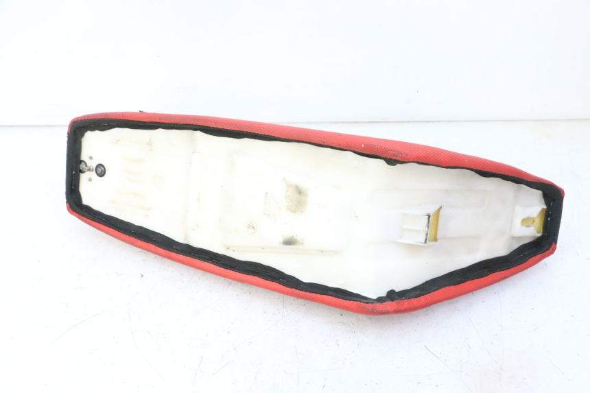 photo de ASIENTO APOLLO RFZ 125 - Detalles de los puntos de fijación