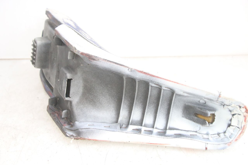 photo de ASIENTO GILERA RK 50 (1996 - 1999) - Primer plano técnico