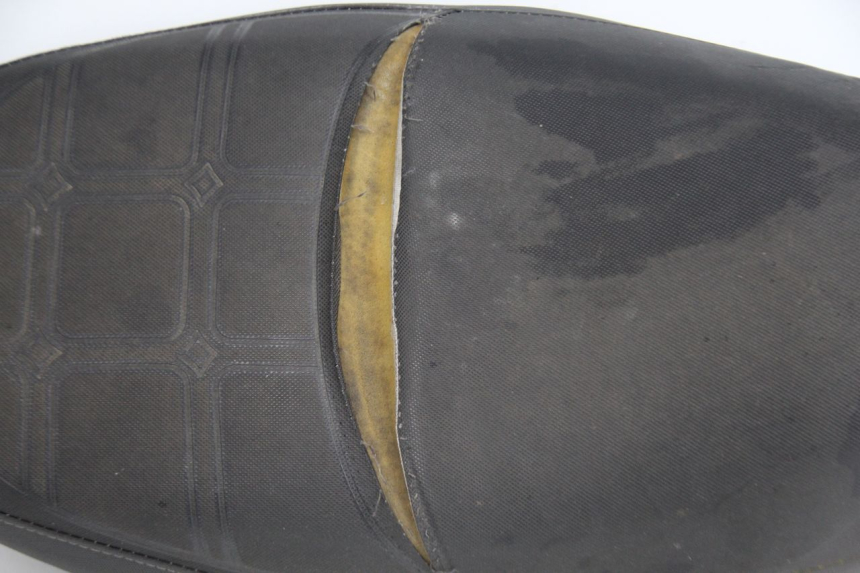 photo de ASIENTO TNT MOTOR ROMA 10' 4T 50 (2007 - 2018) - Zoom estado de uso