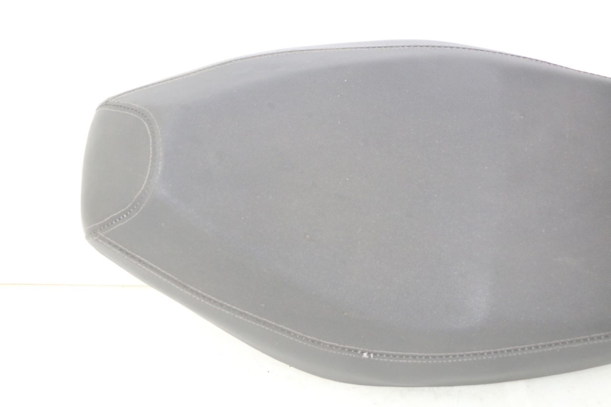 photo de ASIENTO TNT MOTOR ROMA 10' 4T 50 (2019 - 2022) - Zoom sobre los componentes