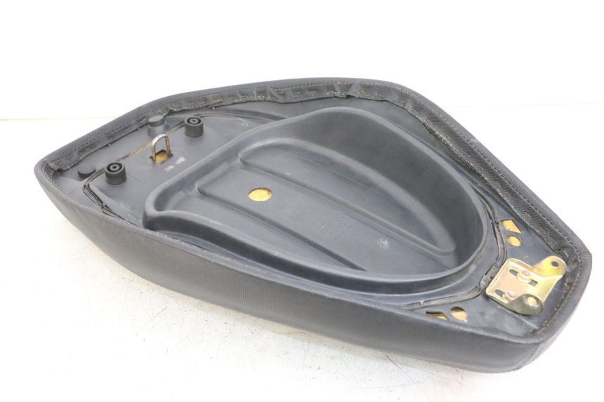 photo de ASIENTO TNT MOTOR ROMA 10' 4T 50 (2019 - 2022) - Primer plano técnico