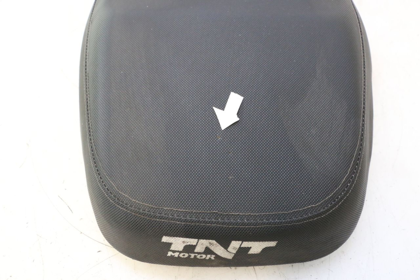 photo de ASIENTO TNT MOTOR ROMA 12' 2T 50 (2007 - 2018) - Detalles de los puntos de fijación