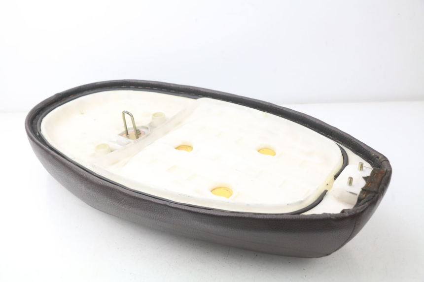 photo de ASIENTO TURBHO RP 50 (2018 - 2022) - Estado de la superficie y material