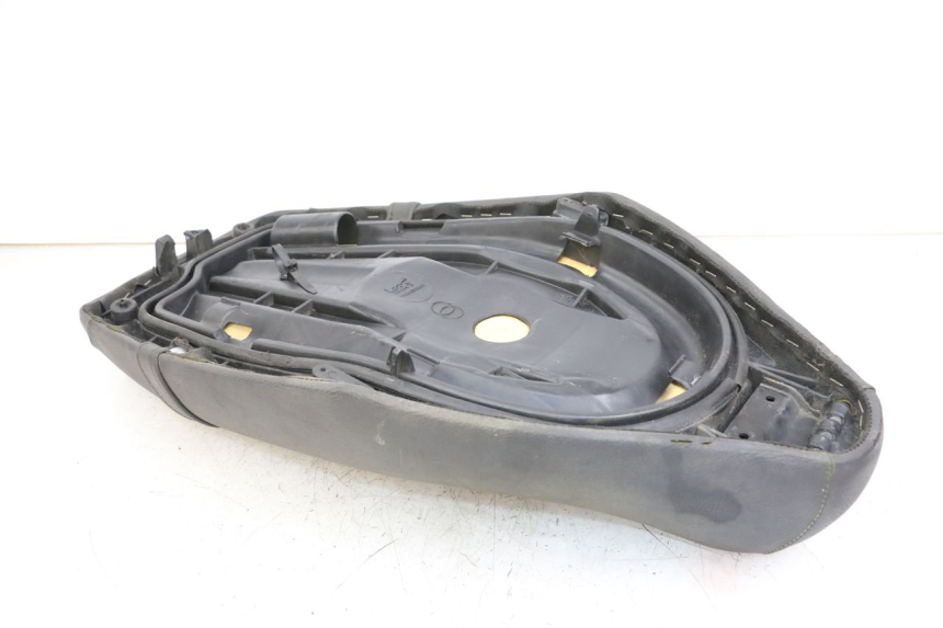 photo de ASIENTO GILERA RUNNER LC 50 (1997 - 1998) - Estado de la superficie y material
