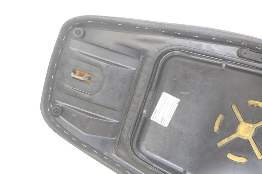 photo de ASIENTO GILERA RUNNER SP 50 (2009 - 2017) - Primer plano de alta resolución