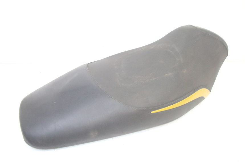 photo de ASIENTO GILERA RUNNER SP 50 (2006 - 2008) - Detalles de los puntos de fijación