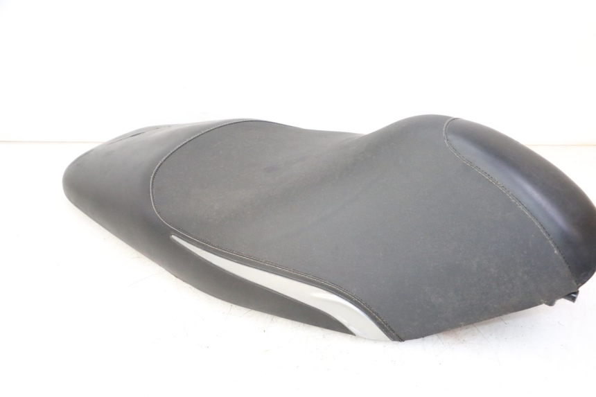 photo de ASIENTO GILERA RUNNER SP 50 (2009 - 2017) - Enfoque en la estructura