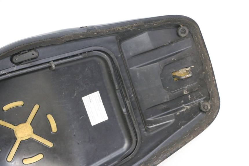 photo de ASIENTO GILERA RUNNER SP 50 (2009 - 2017) - Estado de la superficie y material