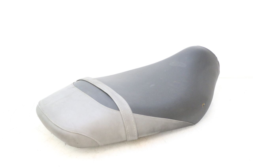 photo de ASIENTO GILERA RUNNER SP 50 (2002 - 2004) - Características distintivas