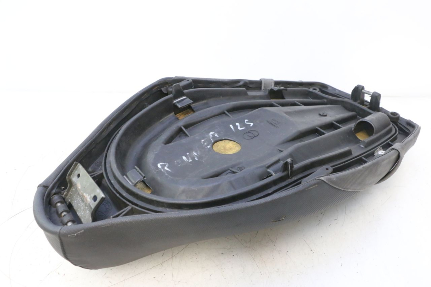 photo de ASIENTO GILERA RUNNER SP 50 (2002 - 2004) - Otra perspectiva