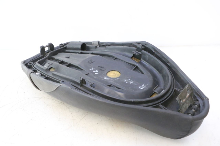 photo de ASIENTO GILERA RUNNER SP 50 (2002 - 2004) - Recambio usado revisado