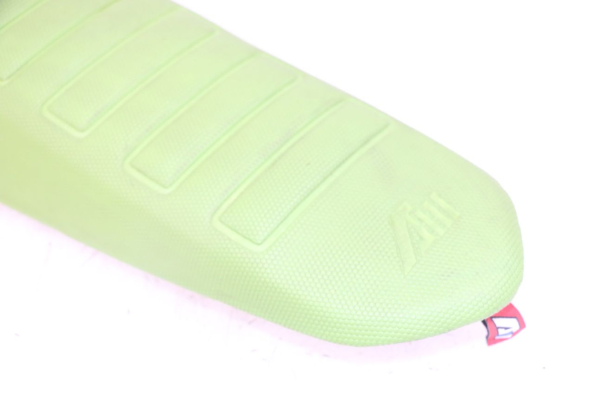 photo de ASIENTO APOLLO RXF 125 - Características distintivas