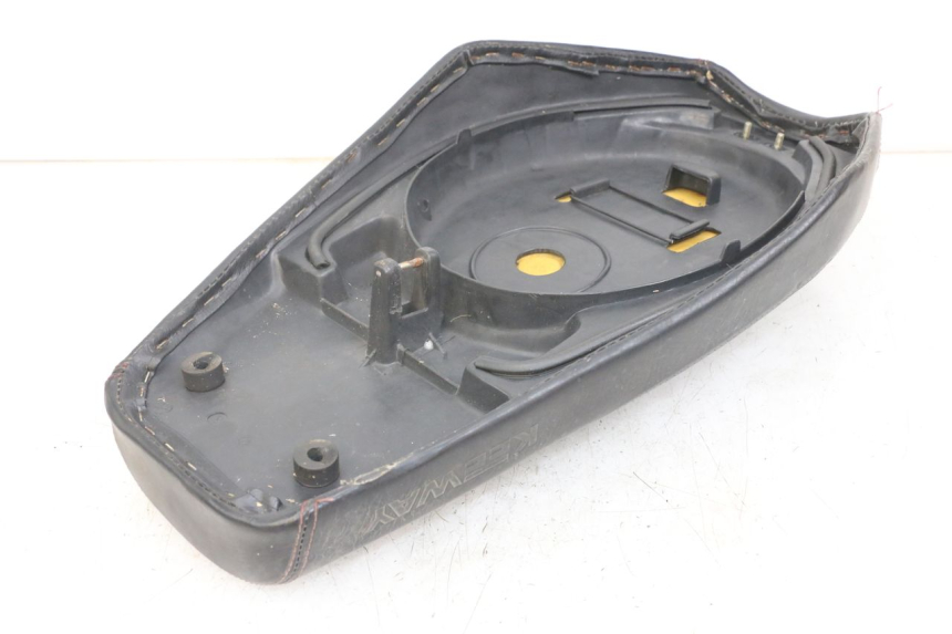 photo de ASIENTO KEEWAY RY6 2T 50 (2011 - 2019) - Primer plano técnico