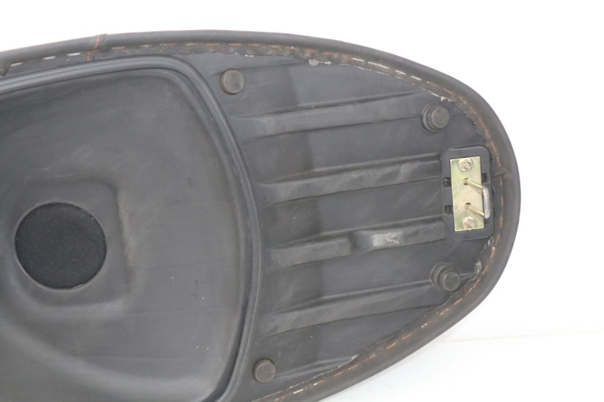 photo de ASIENTO DAELIM S4 50 (2010 - 2015) - Marcados y referencias originales