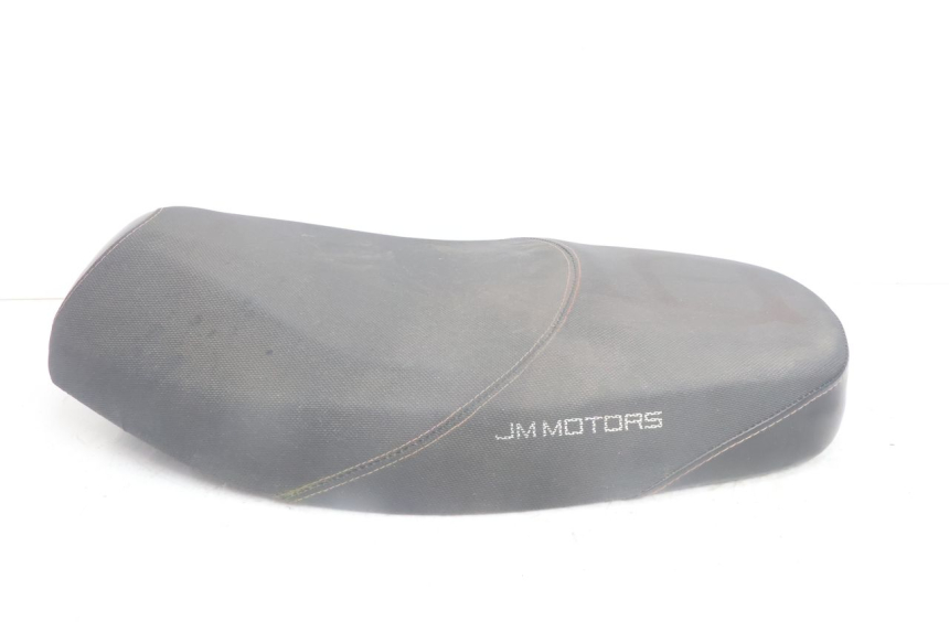 photo de ASIENTO JM MOTORS SANTANA EVO 50 (2024 - 2026) - Vista general del producto