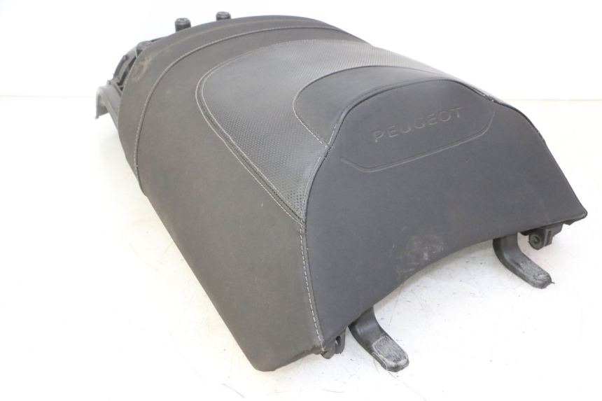 photo de ASIENTO PEUGEOT SATELIS 125 (2013 - 2018) - Primer plano técnico