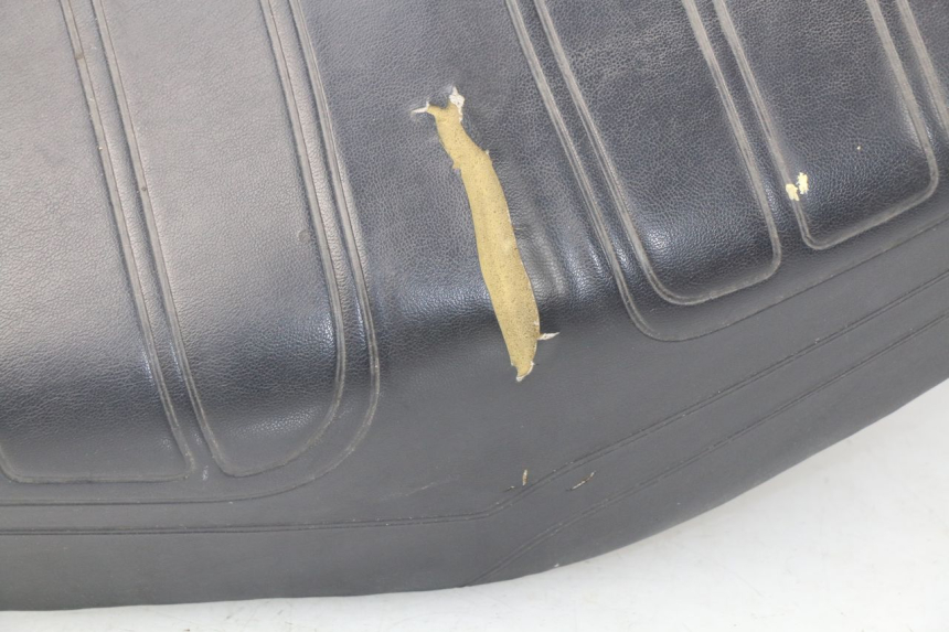 photo de ASIENTO PEUGEOT SC 50 (1988 - 1992) - Enfoque en la estructura