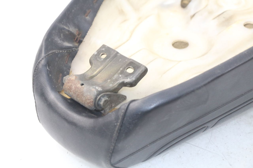 photo de ASIENTO PEUGEOT SC 50 (1988 - 1992) - Detalles de los puntos de fijación