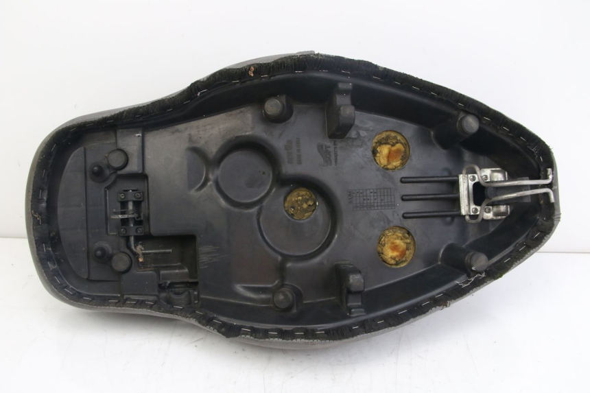 photo de ASIENTO APRILIA SCARABEO 4T 50 (2009 - 2017) - Estado de la superficie y material