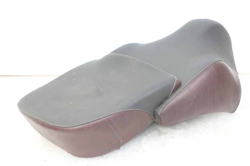 photo de ASIENTO APRILIA SCARABEO GT TOURING 125 (1999 - 2005) - Enfoque en la estructura