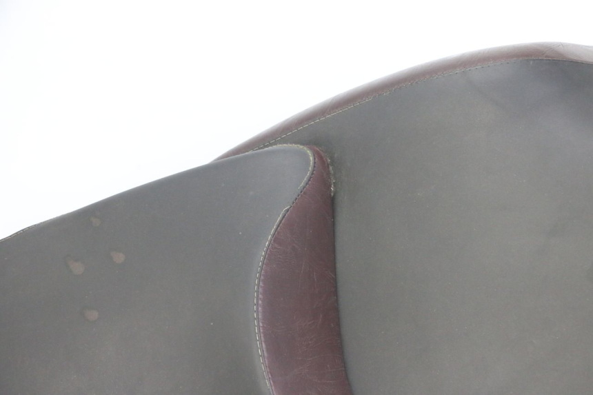 photo de ASIENTO APRILIA SCARABEO GT TOURING 125 (1999 - 2005) - Perfil de la pieza de repuesto