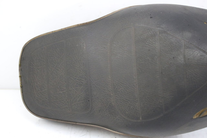 photo de ASIENTO APRILIA SCARABEO 100 (2003 - 2012) - Inspección visual detallada