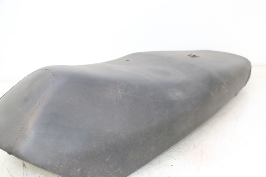 photo de ASIENTO HONDA SCV LEAD 100 (2003 - 2007) - Características distintivas
